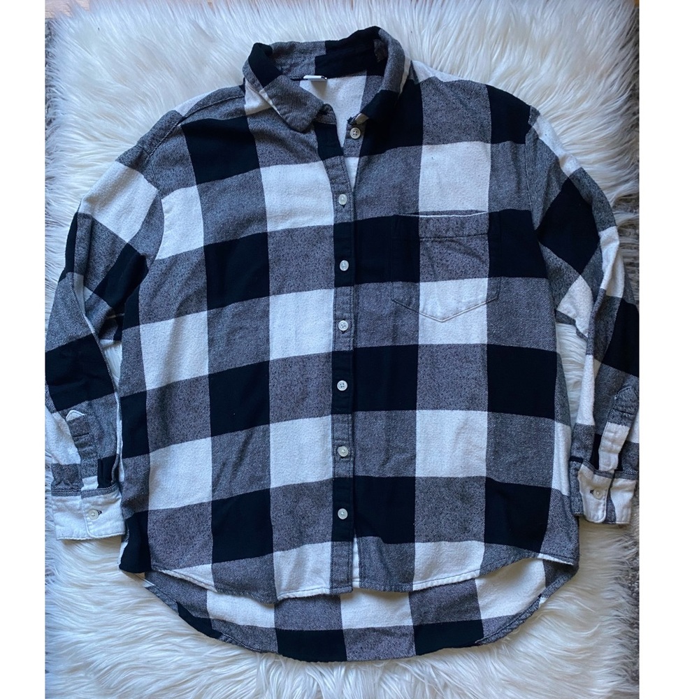 Old Navy relaxed boyfriend flannel top
